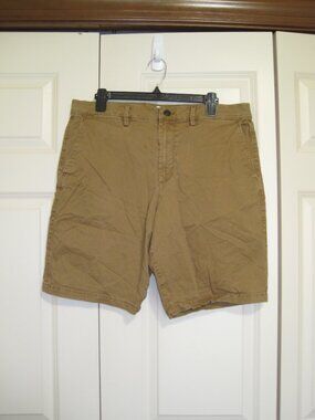 GAP Men’s Flat Front Khaki Brown Shorts